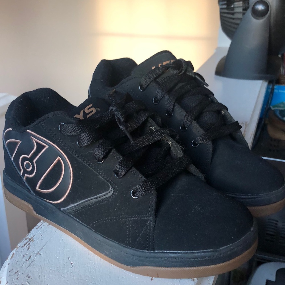 HEELYS